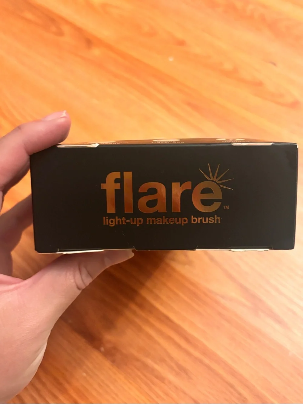 Flare makeup brush